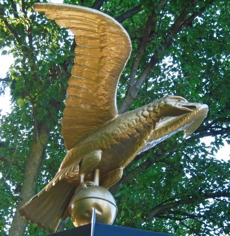 "Veterans Plaza" Memorial Eagle image. Click for full size.