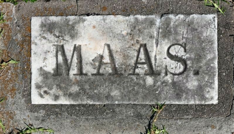 The Maas House Yard Marker. Click for full size. The Maas House Yard Marker image. Click for full size.