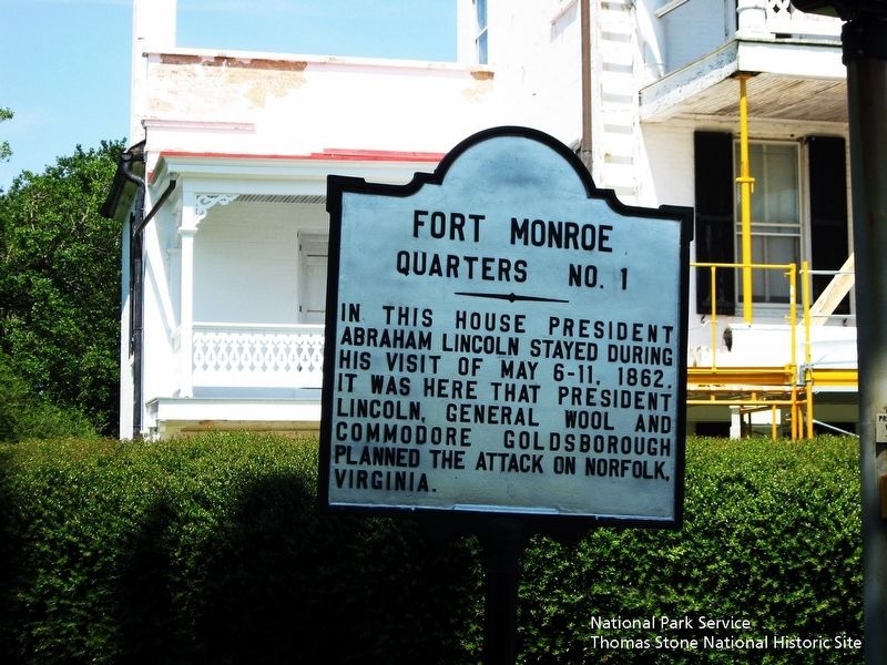 Fort Monroe Marker and Quarters No. 1 exterior. image. Click for full size.