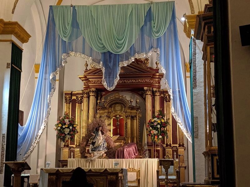 The altar of the Cathedral of Antigua Guatemala image. Click for full size.