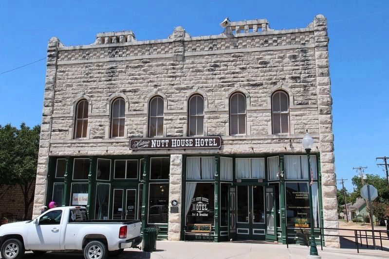 J. F. and J. Nutt Building image. Click for full size.