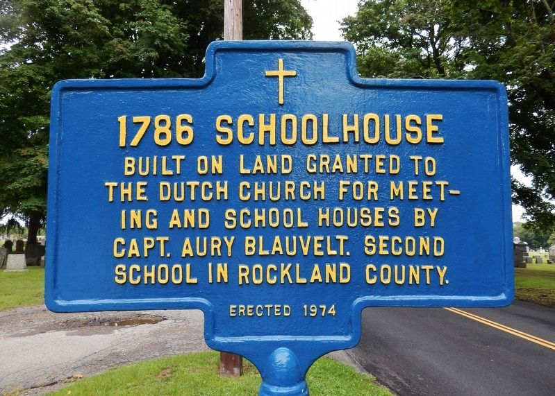 1786 Schoolhouse Marker image. Click for full size.