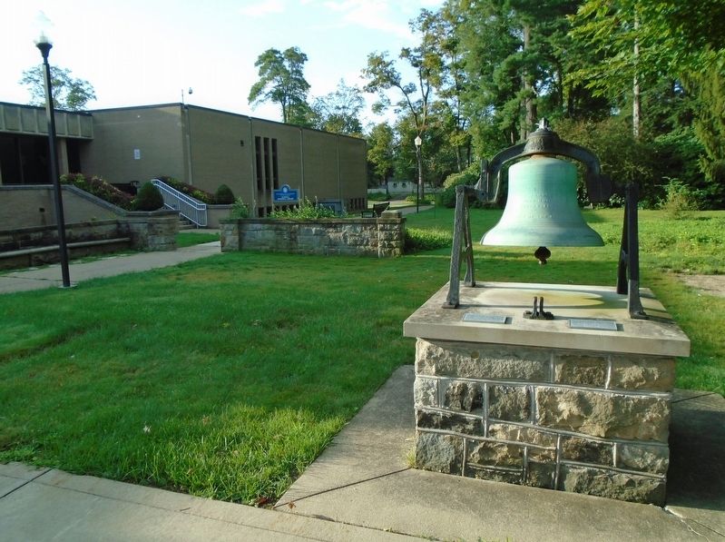 Townville Episcopal Chapel Bell and Markers image. Click for full size.