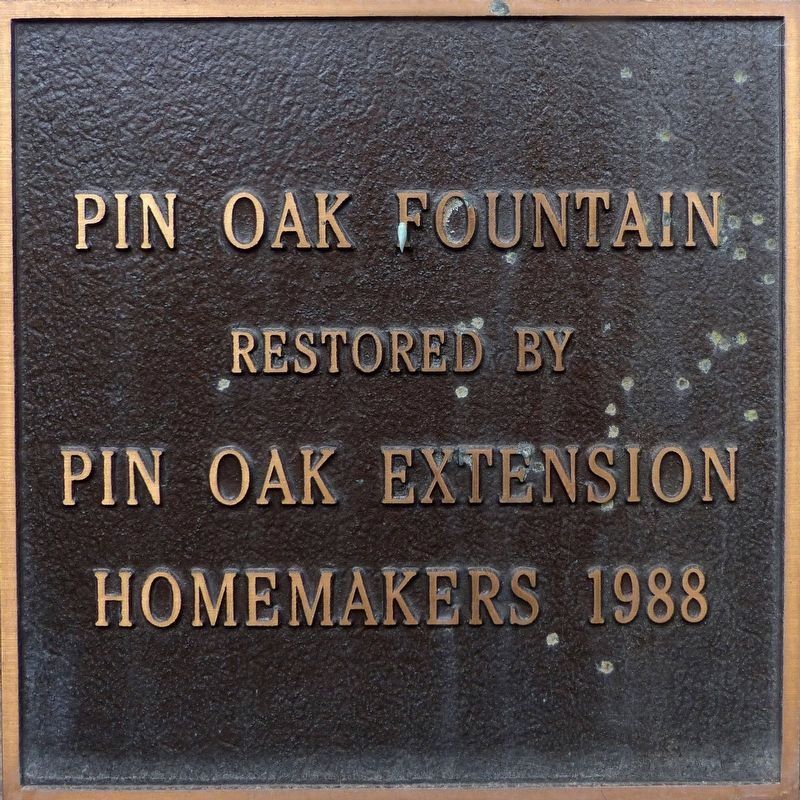 Pin Oak Fountain<br>Restored by<br>Pin Oak Extension<br>Homemakers 1988 image. Click for full size.
