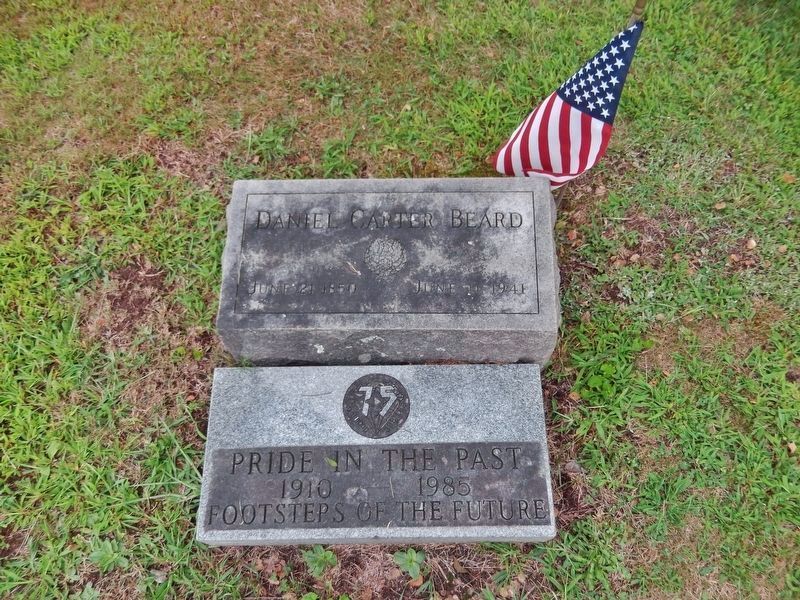Daniel Carter Beard Grave<br>(<i>June 21, 1850 – June 11, 1941</i>). Click for full size. Daniel Carter Beard Grave<br>(<i>June 21, 1850 – June 11, 1941</i>) image. Click for full size.