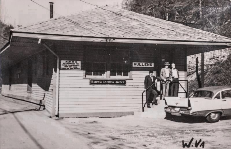 Norfolk & Western Railway Station, Mullens W.Va. image. Click for full size.
