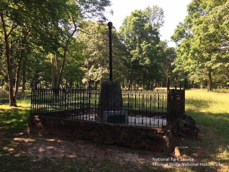Washington Light Infantry Monument with the marker at it base. image. Click for full size.