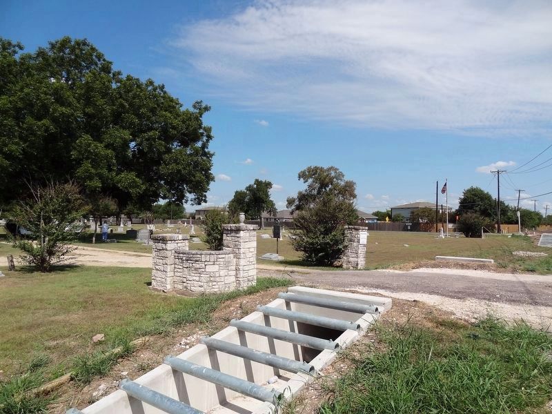 Hutto Cemetery and Marker image. Click for full size.