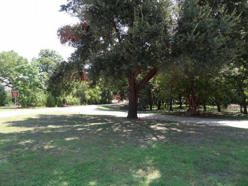 Norman's Crossing Marker (Wide View). Click for full size. Norman's Crossing Marker (Wide View) image. Click for full size.