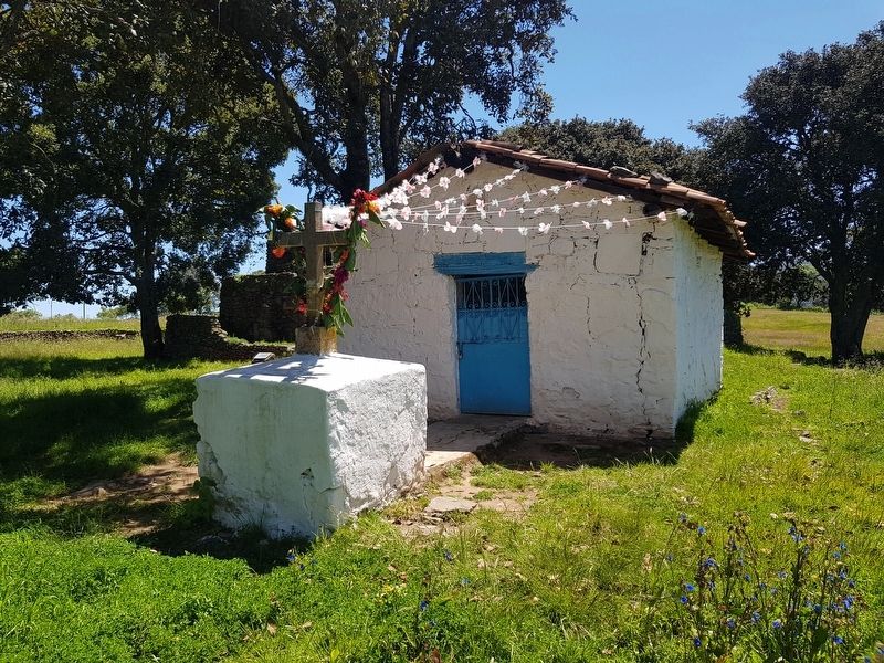 A nearby chapel at Huamango image. Click for full size.