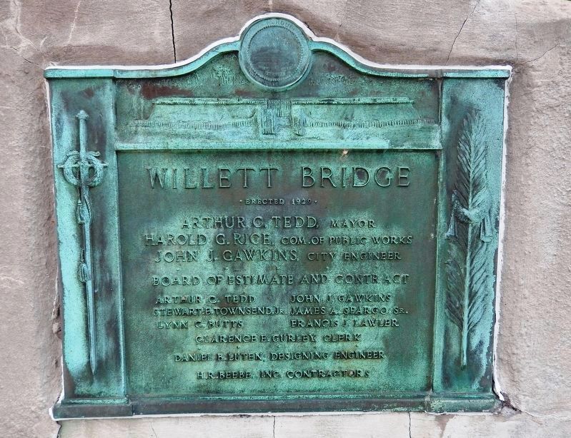 Willett Bridge Construction Plaque<br>(<i>located at southwest corner of bridge</i>) image. Click for full size.