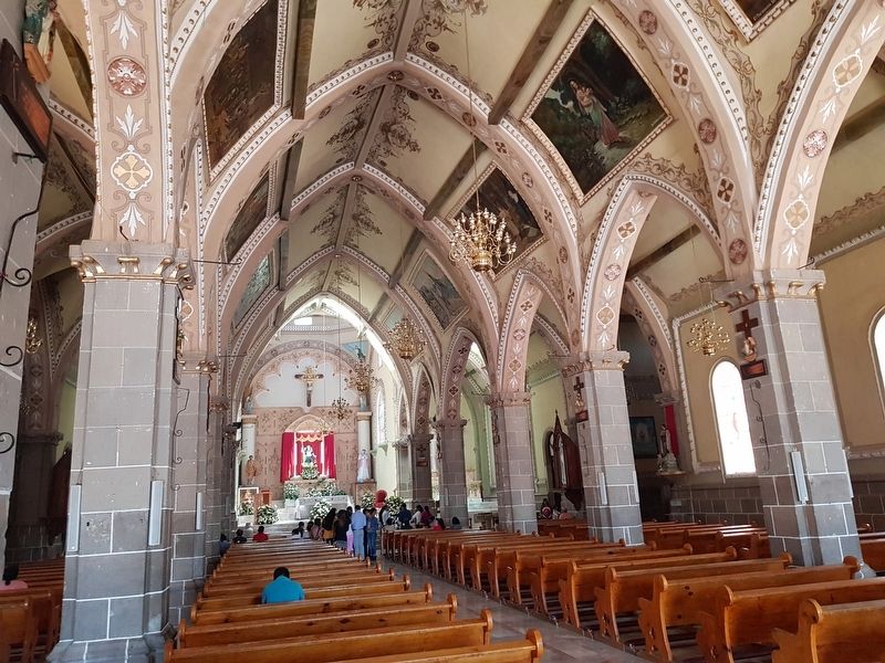 An interior view of the Parish Church of San Miguel Arcángel image. Click for full size.