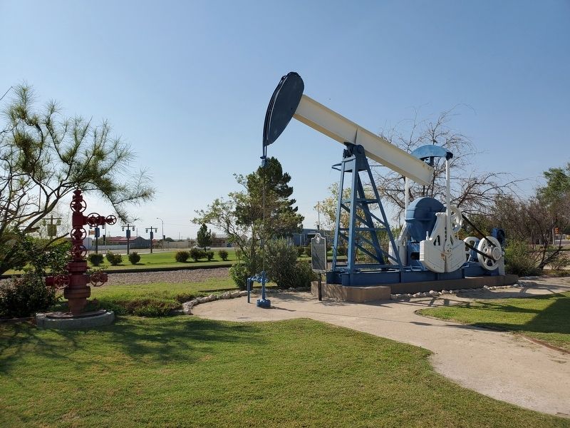 Oil and Gas Industry in Pecos County Marker image. Click for full size.