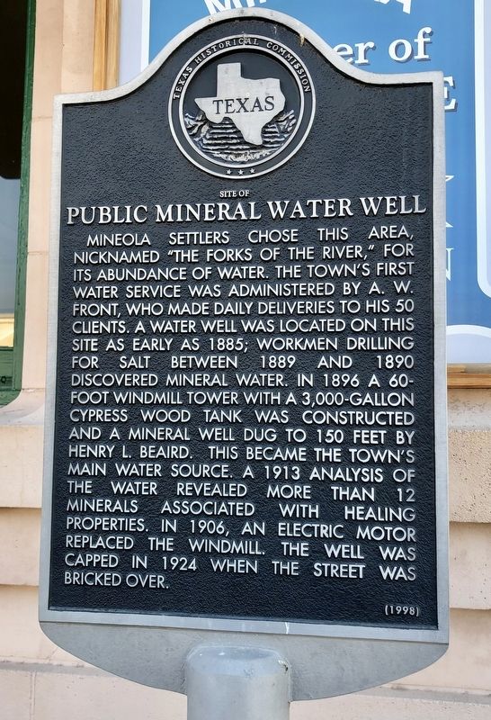 Site of Public Mineral Water Well Marker image. Click for full size.