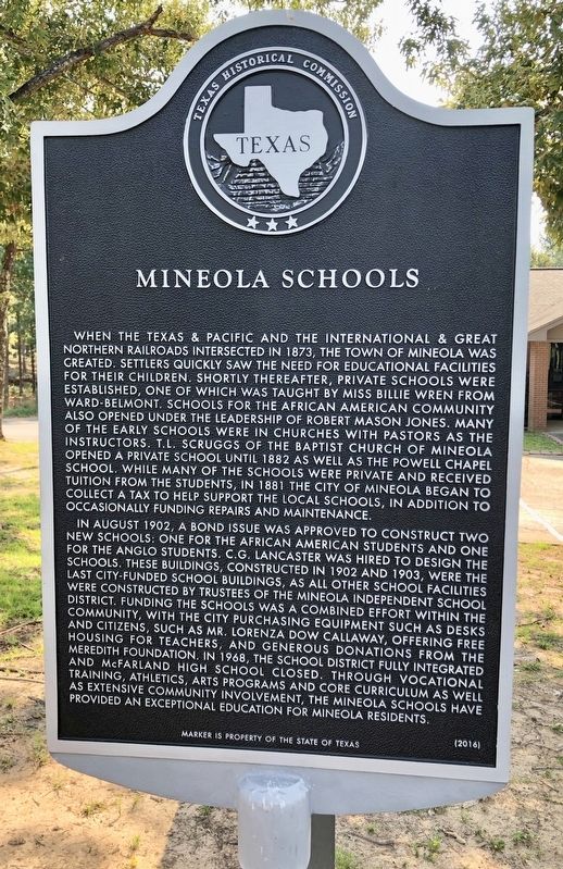 Mineola Schools Marker image. Click for full size.