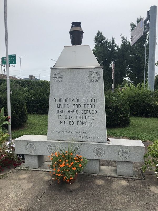 Cumberland Veterans Memorial image. Click for full size.