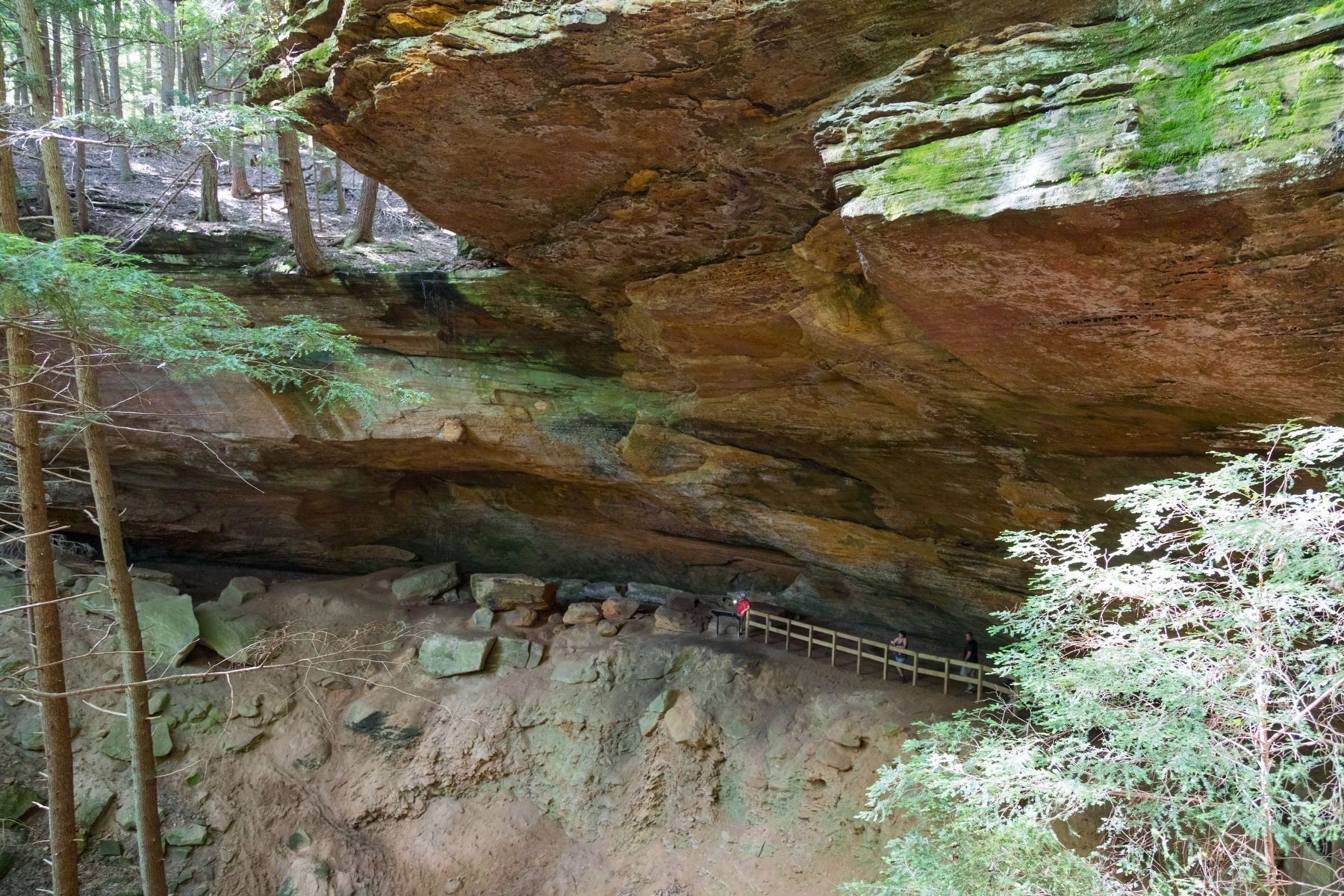 Whispering Cave, Hocking Hills State Park, near Logan, Ohio image. Click for full size.