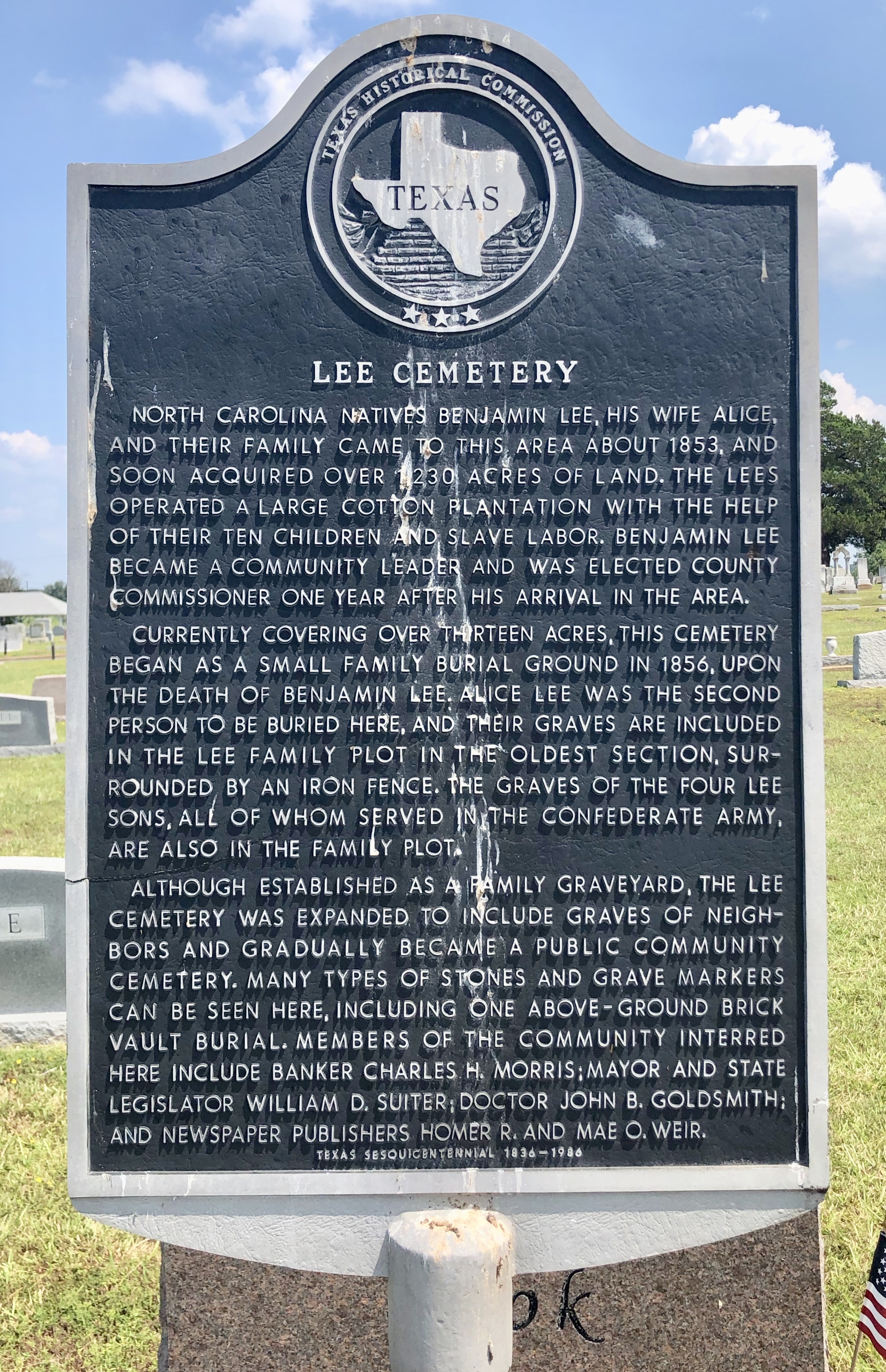 Lee Cemetery Marker