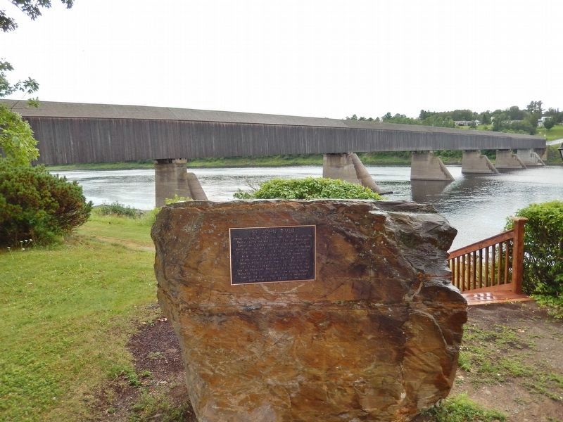 St. John River Marker<br>(<i>wide view • Hartland Hill Bridge in background</i>) image. Click for full size.