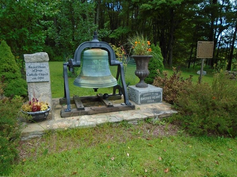Sacred Heart Memorial and Marker image. Click for full size.