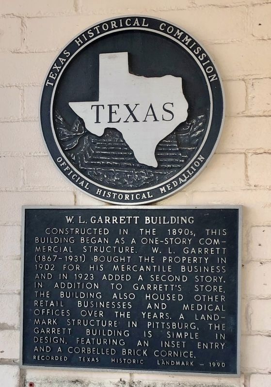 W. L. Garrett Building Marker image. Click for full size.