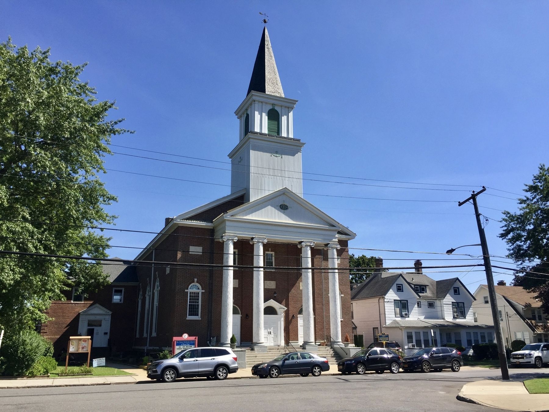 The First Church of Floral Park and Marker. Click for full size. The First Church of Floral Park and Marker image. Click for full size.