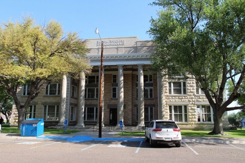 Pecos County Courthouse image. Click for full size.