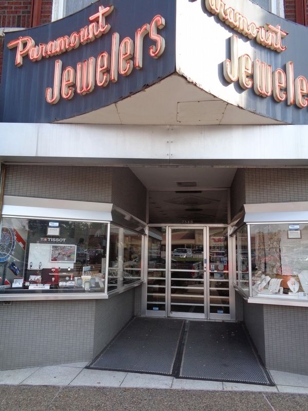 Paramount Jewelers image. Click for full size.
