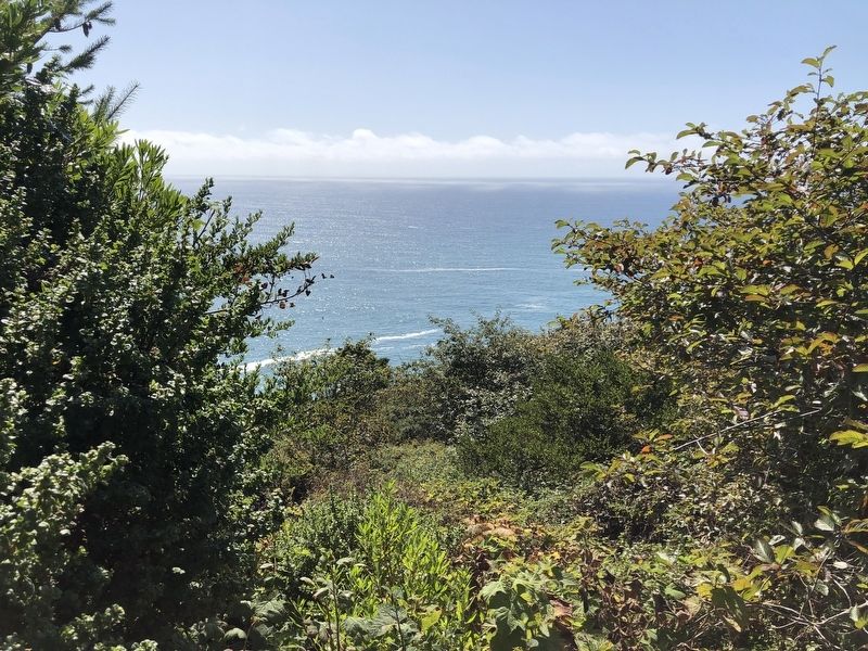 Seaward view of the ocean from the cross image. Click for full size.