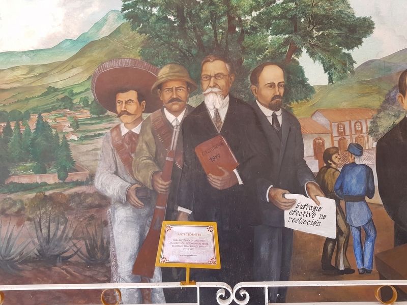 A mural including Mexican Revolution figures on the Acambay Palacio Municipal image. Click for full size.