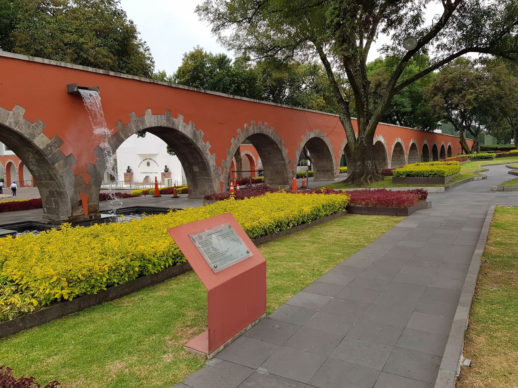 The Santa Fe Aqueduct and Marker image. Click for full size.