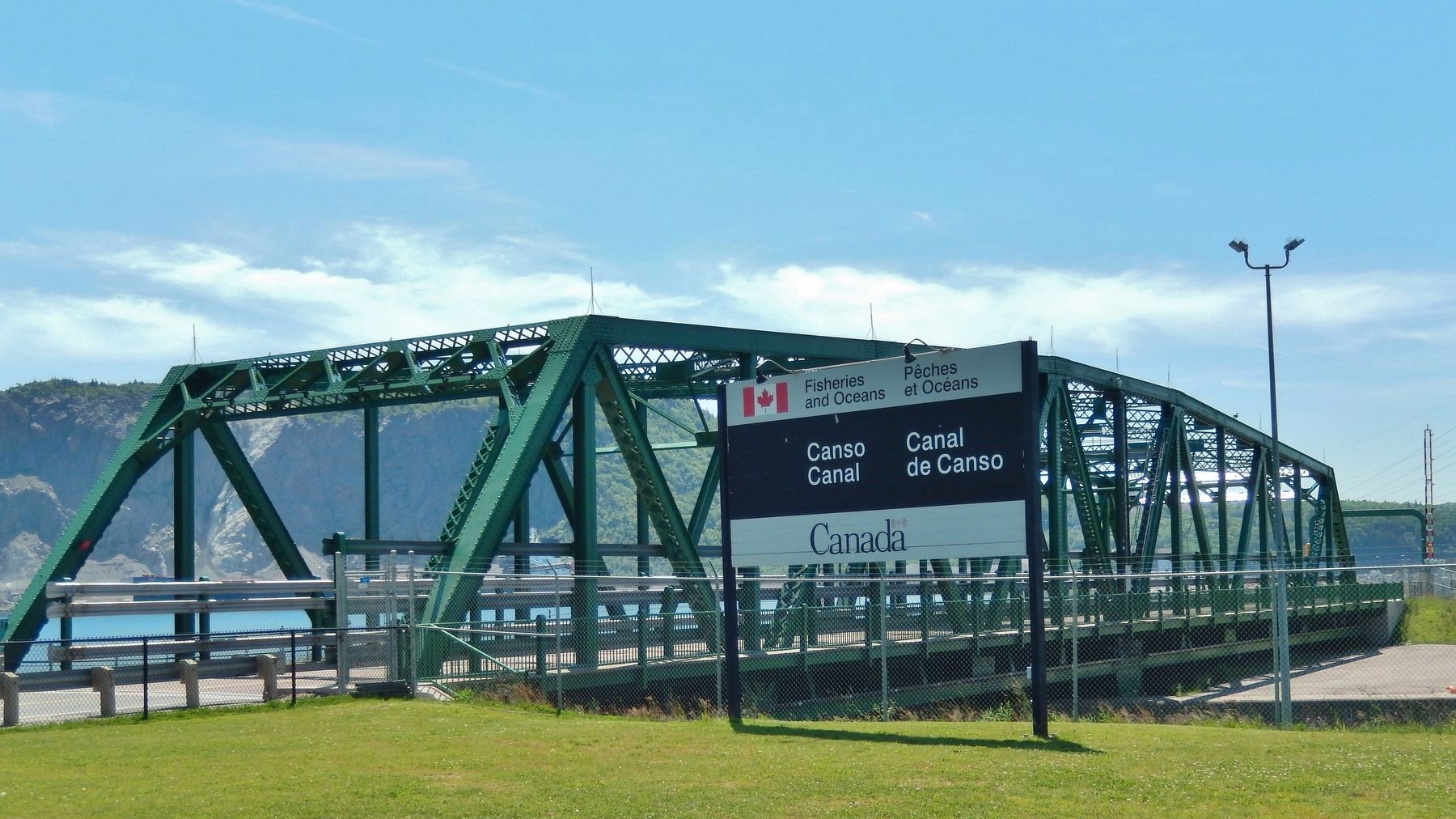 Canso Causeway Swing Bridge (<i>view from near marker</i>) image. Click for full size.