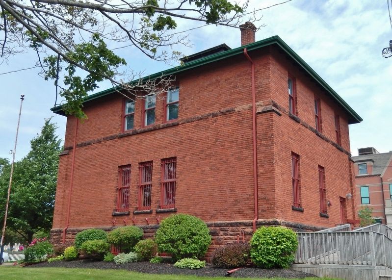 The Summerside Armoury (<i>southeast corner view</i>) image. Click for full size.