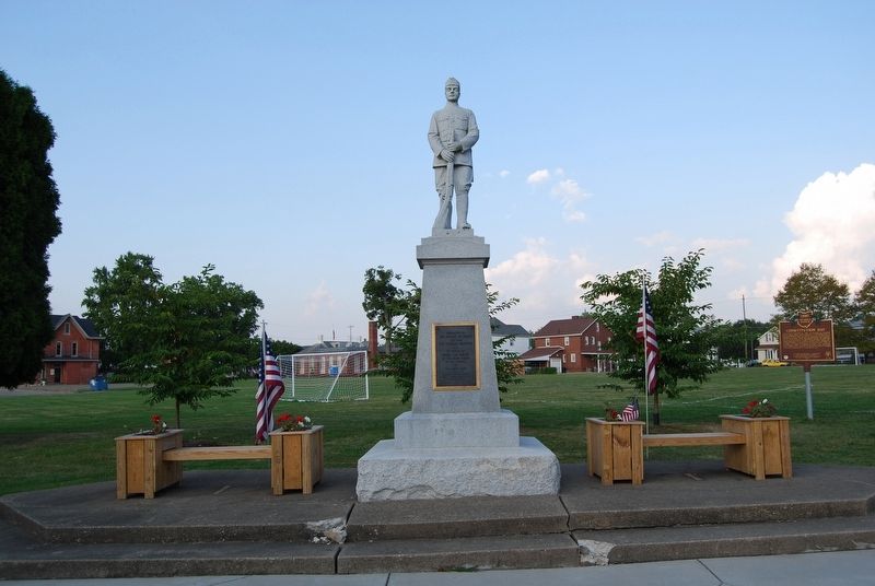 Louisville Armed Forces Monument image. Click for full size.