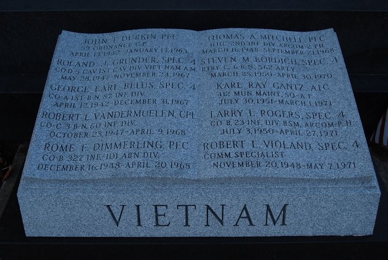 Louisville Vietnam War Memorial image. Click for full size.