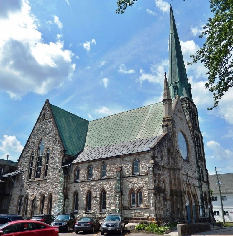 St. Paul's United Church (<i>northeast corner</i>) image. Click for full size.