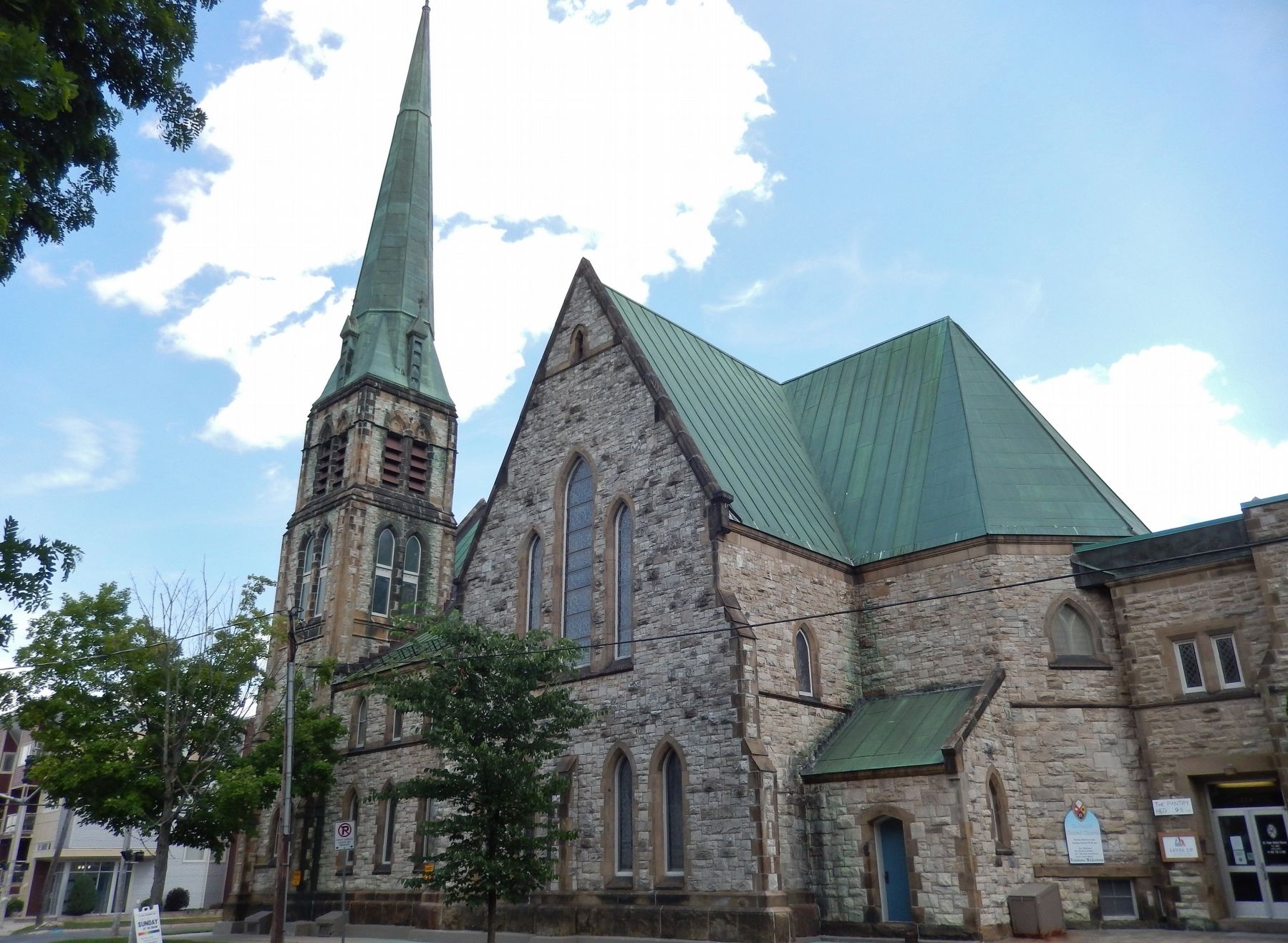St. Paul's United Church (<i>southwest corner</i>) image. Click for full size.