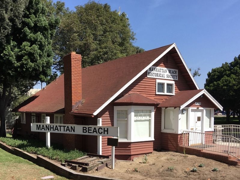 Beach Cottage image. Click for full size.