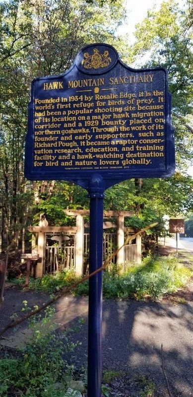 Hawk Mountain Sanctuary image. Click for full size.