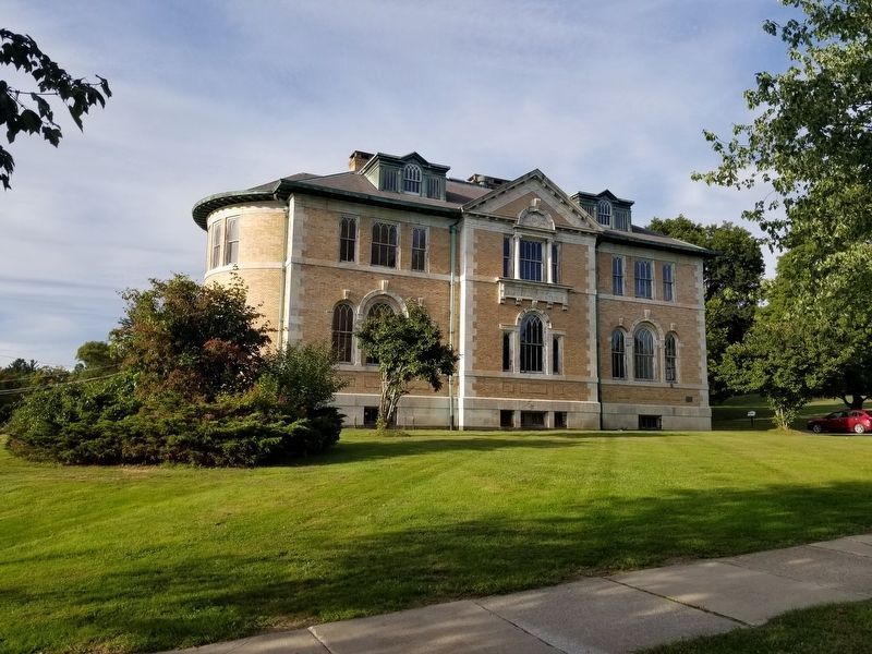 The Thorne Memorial Building. Click for full size. The Thorne Memorial Building image. Click for full size.