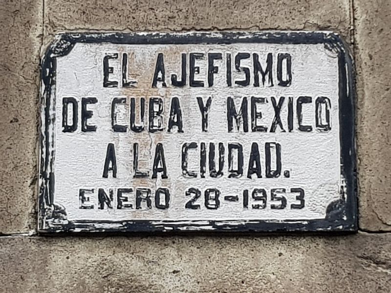 The additional Afejismo tablet on the Monument to Jos� Mart� image. Click for full size.
