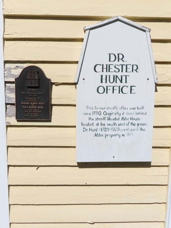 Dr. Chester Hunt Office Marker image. Click for full size.