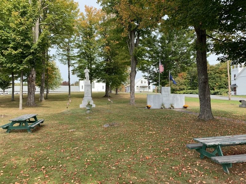 Lunenburg Veterans Memorial image. Click for full size.