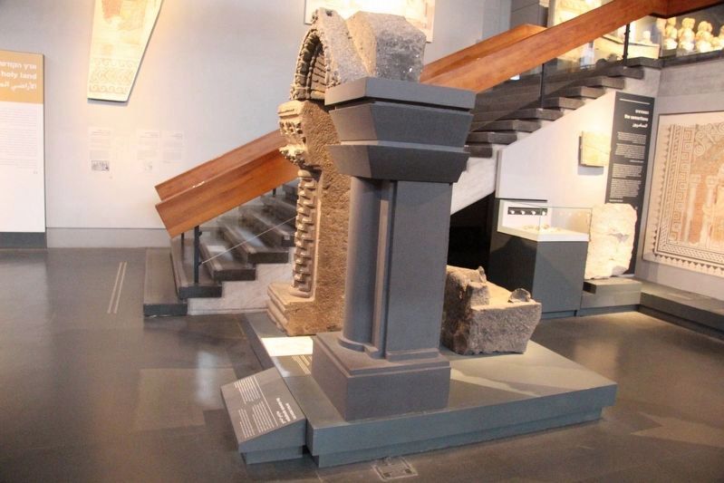 Decorated Column Marker. Click for full size. Decorated Column Marker image. Click for full size.