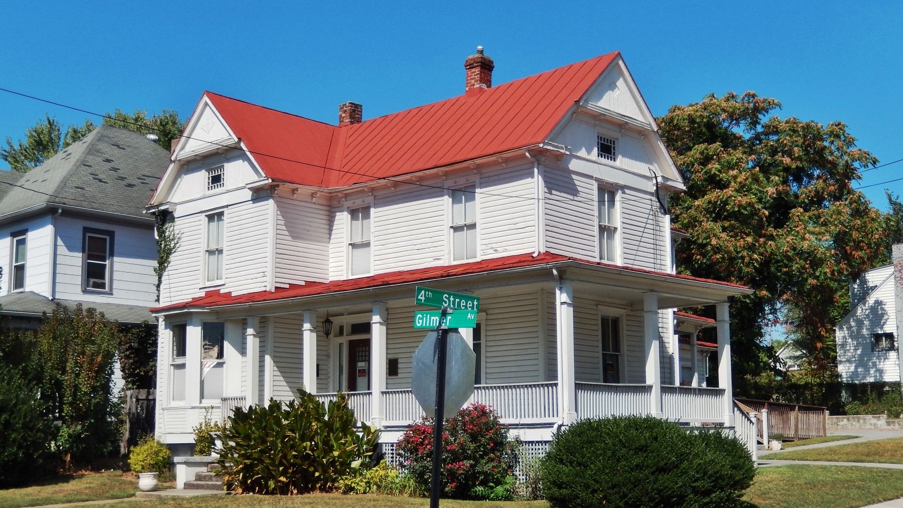Oliver White Hill Sr. Childhood Home(<i>southeast corner view</i>) image. Click for full size.