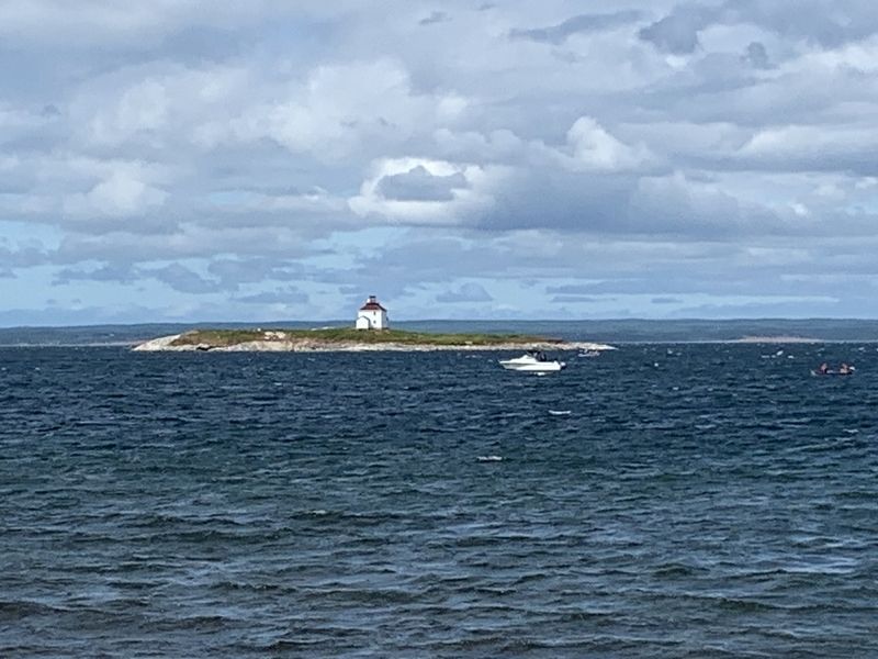 Rook Island Light image. Click for full size.