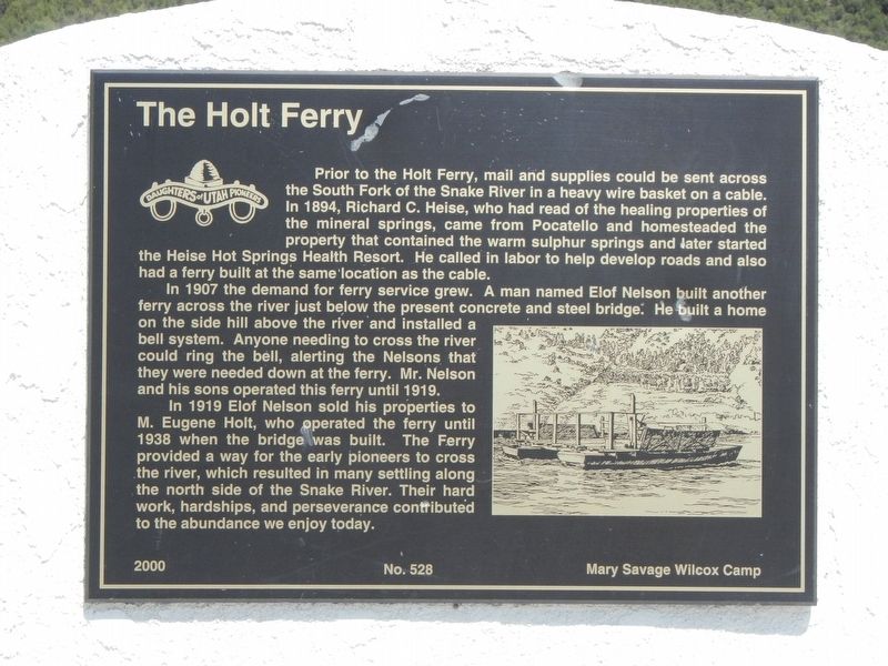 The Holt Ferry Marker image. Click for full size.