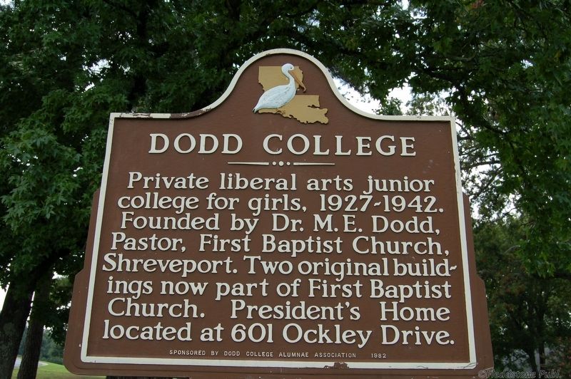 Dodd College Marker image. Click for full size.