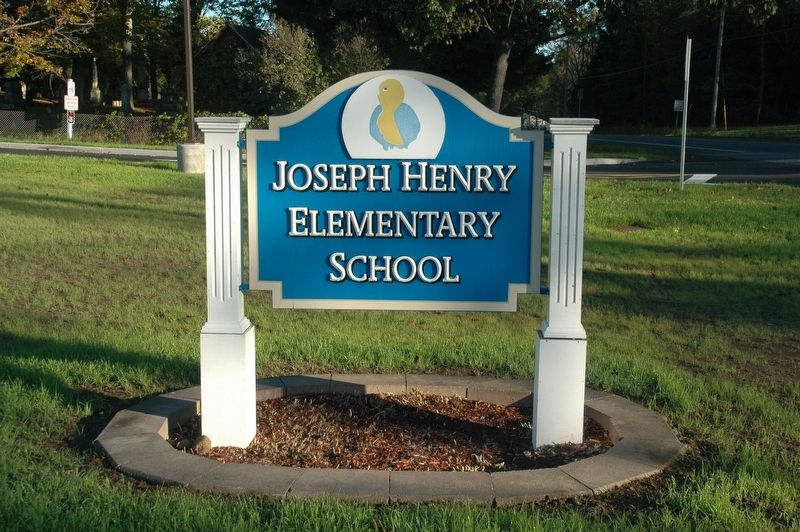 Joseph Henry Elementary School image. Click for full size.