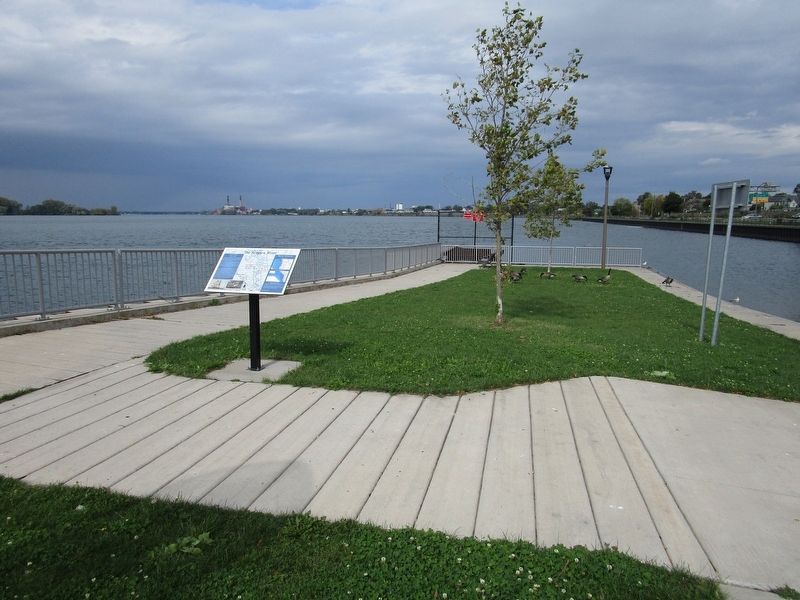 The Niagara River & Marker image. Click for full size.